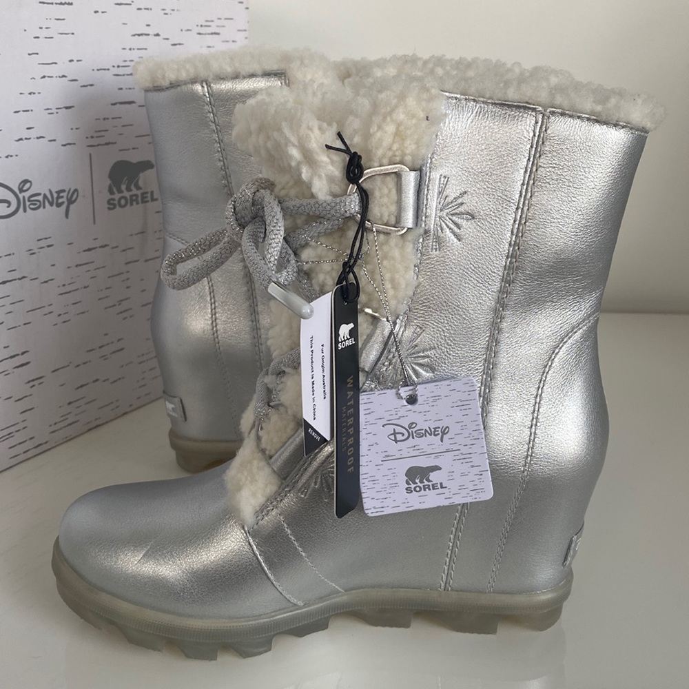 Sorel X Disney Joan of Arctic Wedge Boots Frozen ll Size Women’s 6.5 RARE - Picture 8 of 16